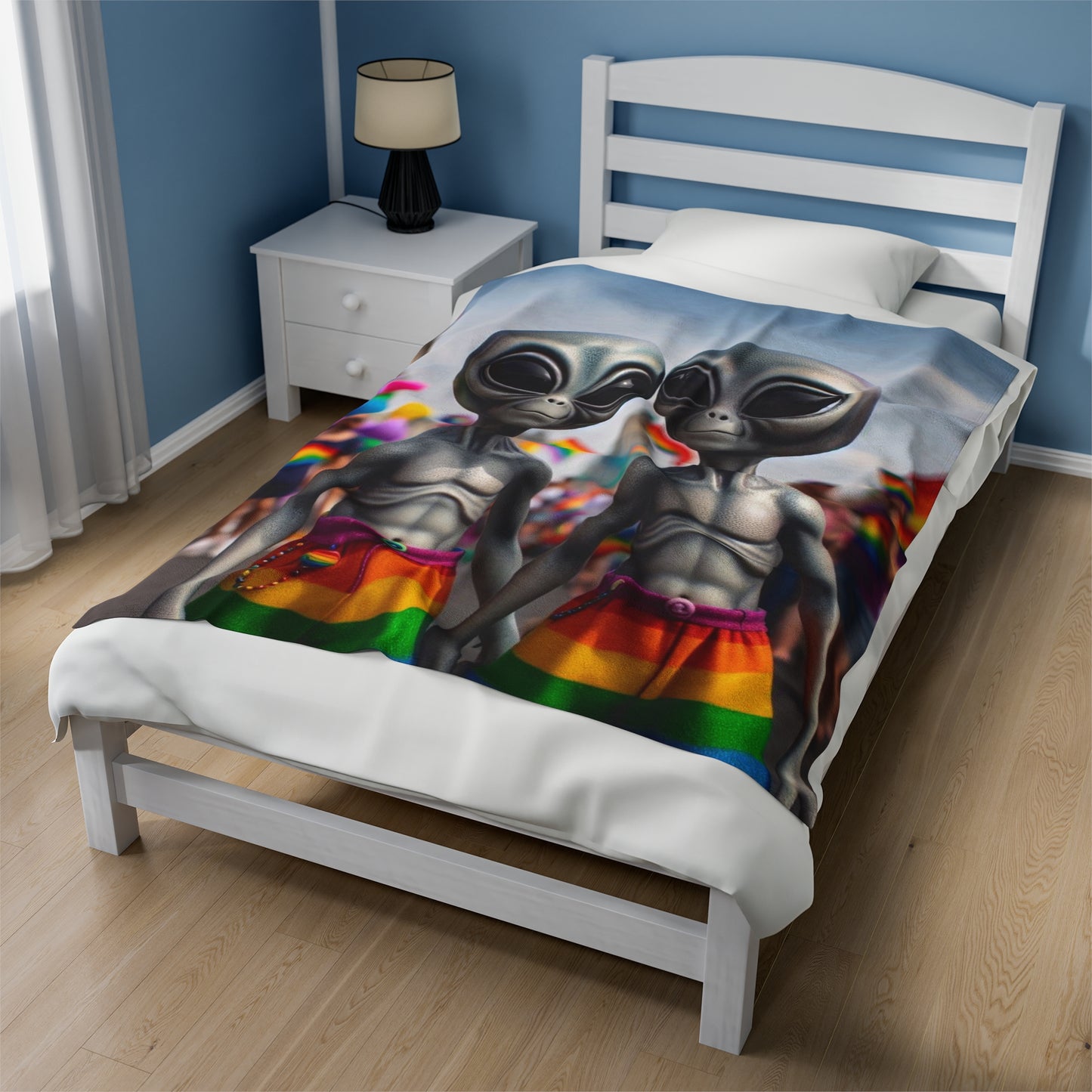 PRIDE 2024 Aliens - Limited Edition!! Velveteen Plush Blanket