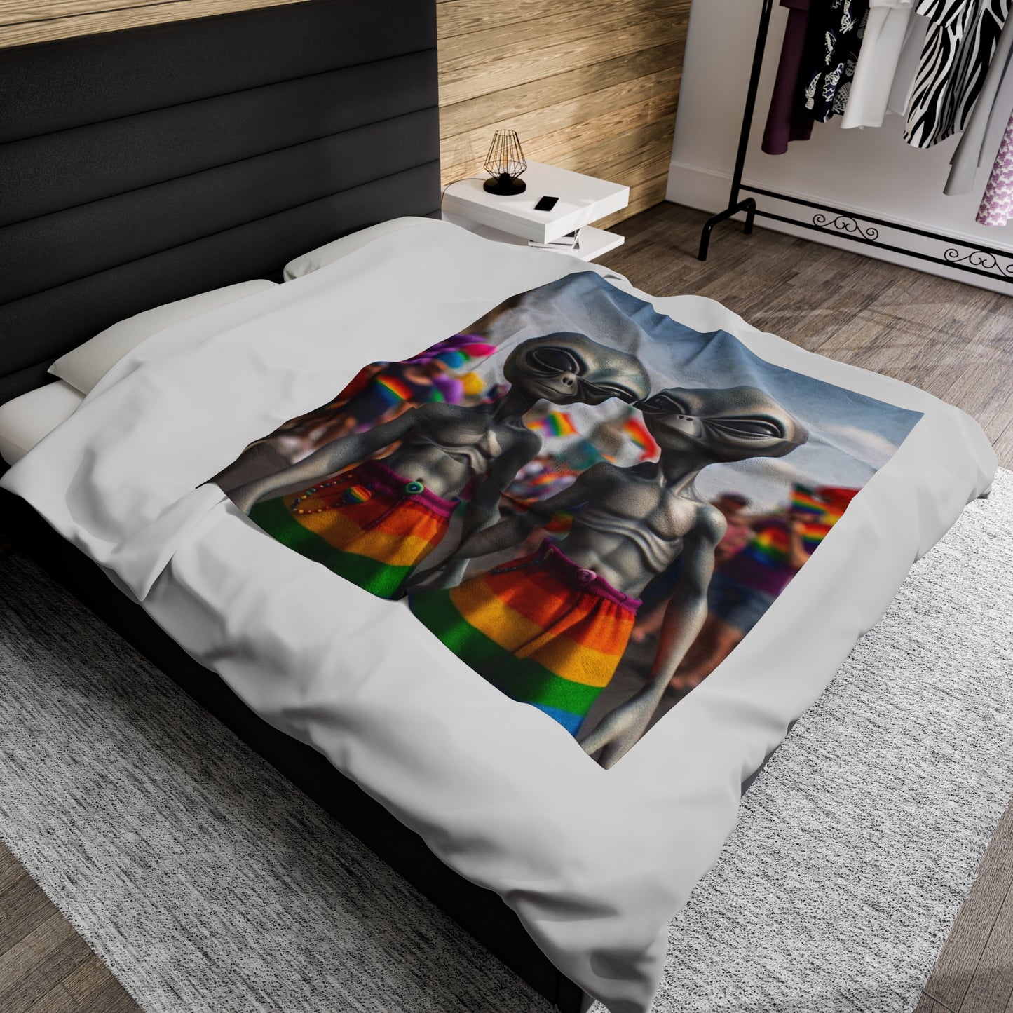PRIDE 2024 Aliens - Limited Edition!! Velveteen Plush Blanket