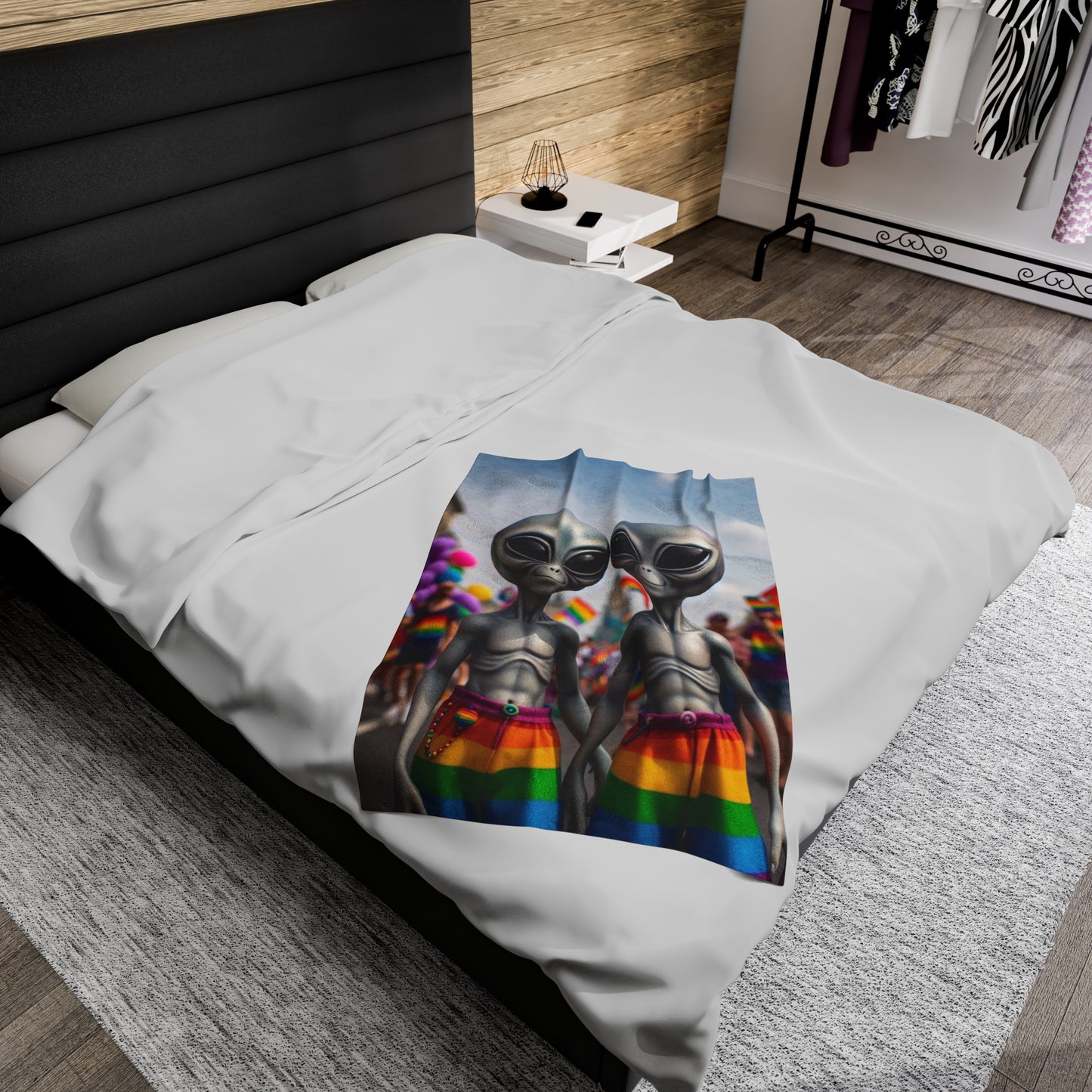 PRIDE 2024 Aliens - Limited Edition!! Velveteen Plush Blanket