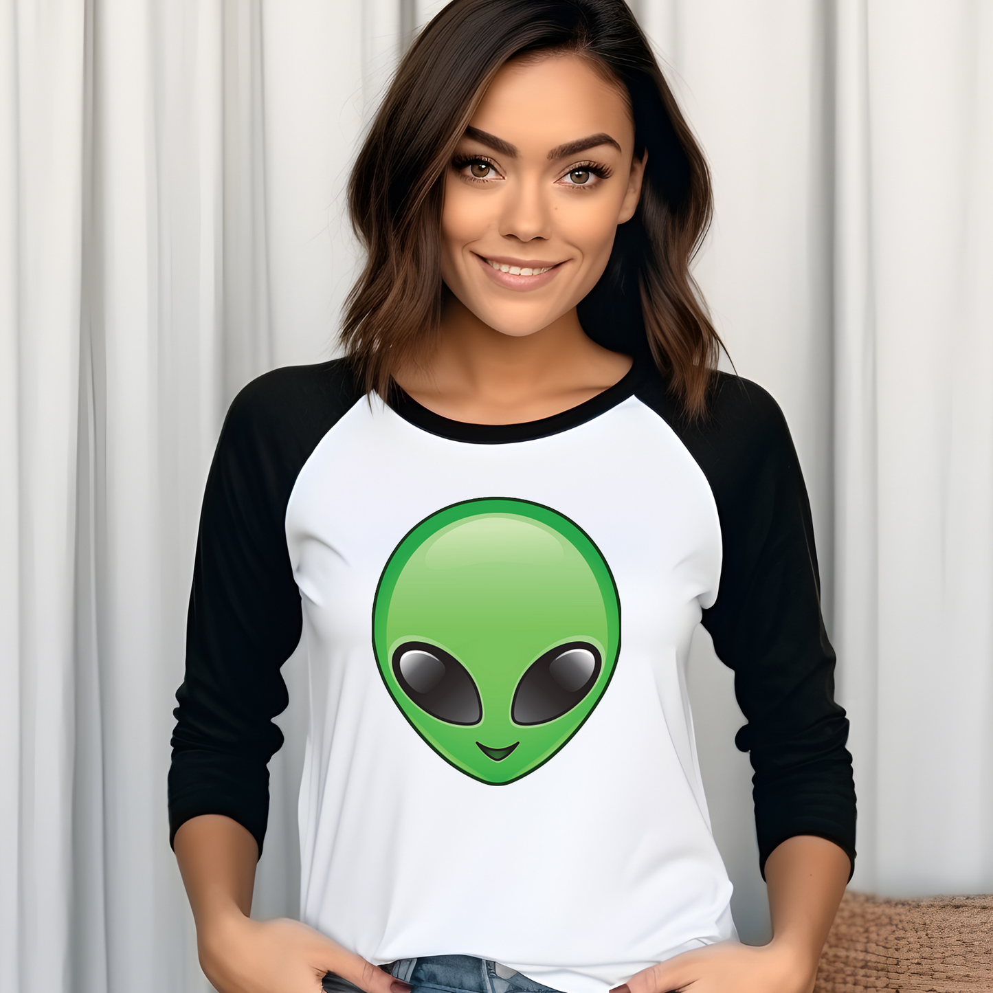 Cutie Pie Alien on a 3\4 Sleeve Baseball Tee