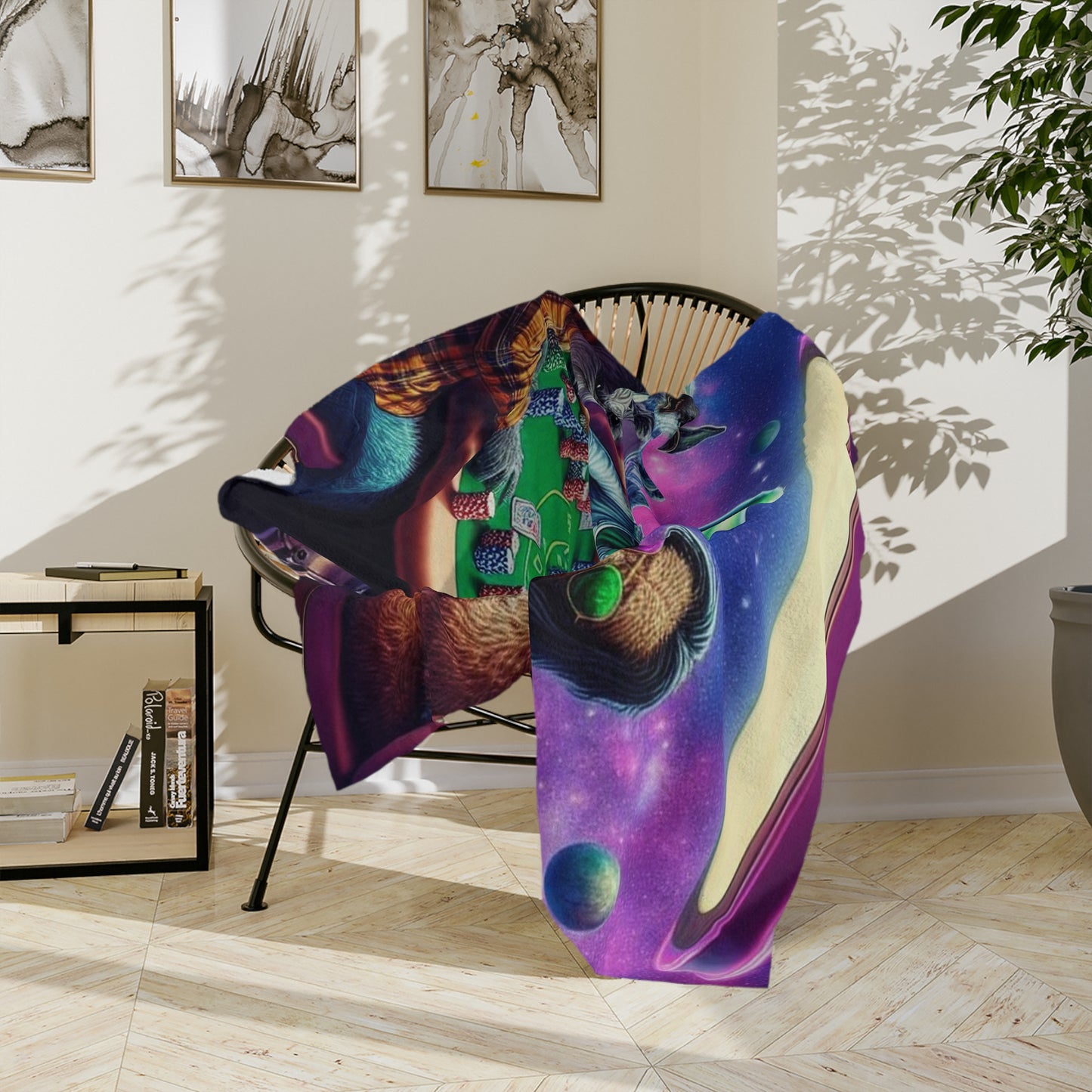 Poker Playing Dogs--with an Alien Velveteen Microfiber Blanket