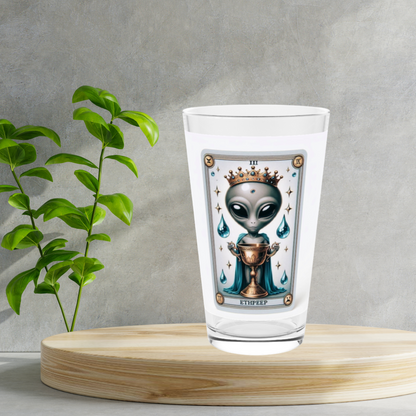 Alien Queen of Cups Pint Glass