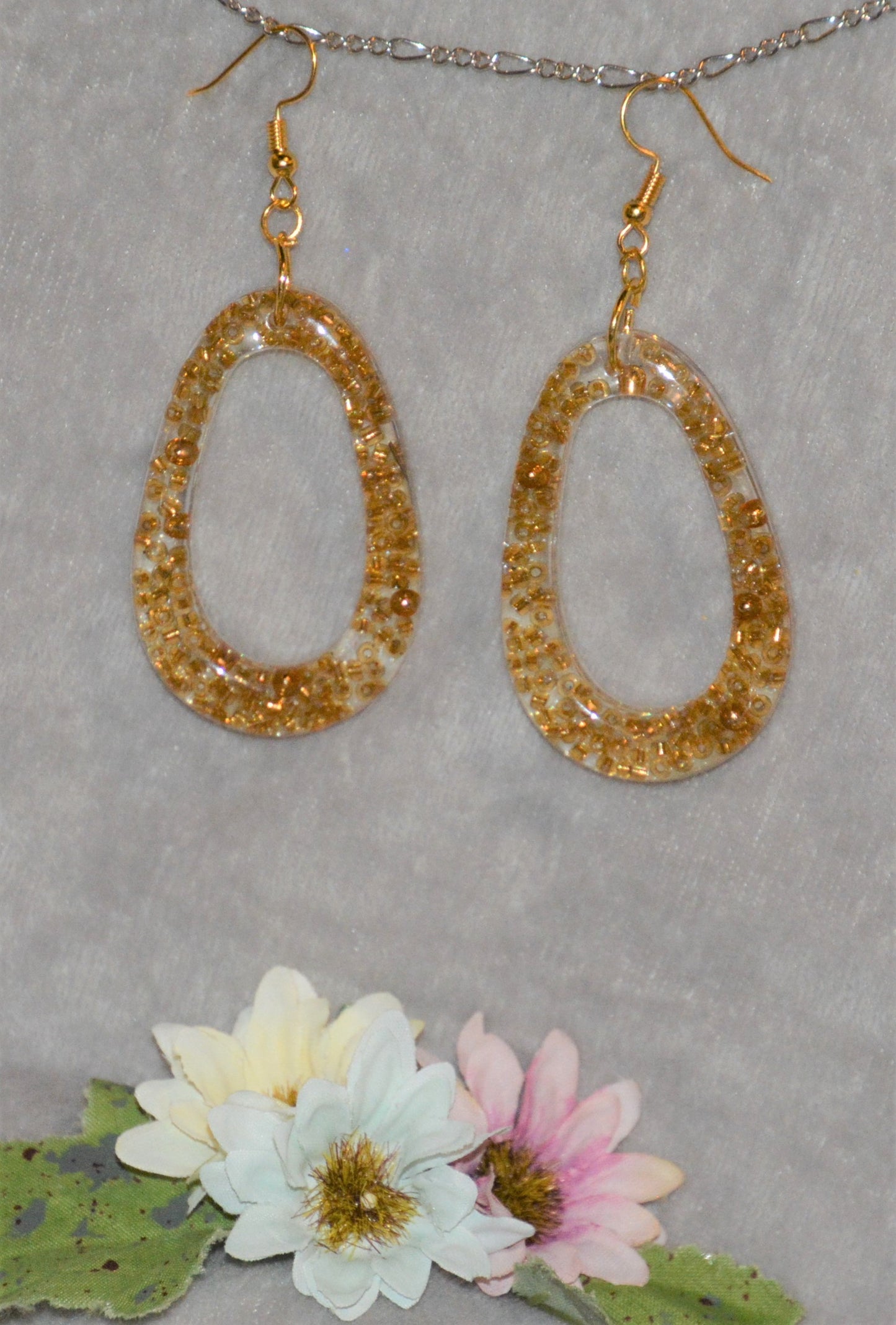 Gold Seed Beads in Clear Orbital