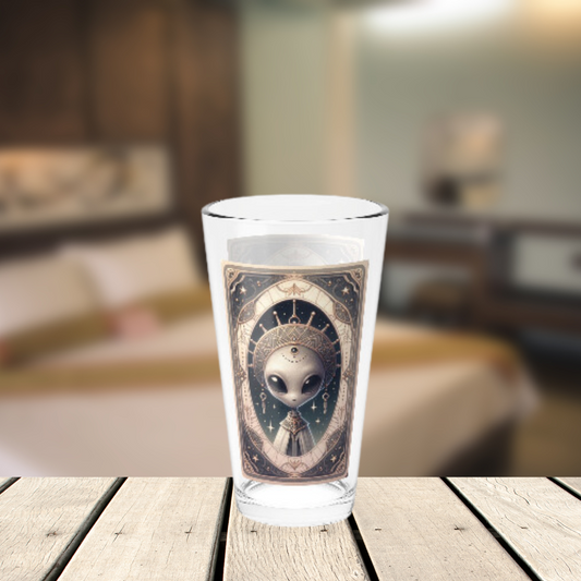 The Empress Alien Tarot Pint Glass
