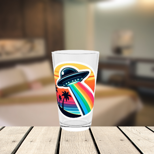 Retro Aliens in Paradise Pint Glass, 16oz