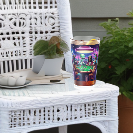 Poker Playing Aliens Pint Glass